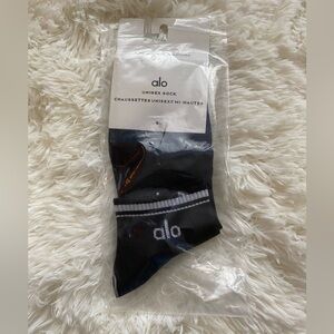 ALO Yoga Black And White Half-Crew
Socks Unisex